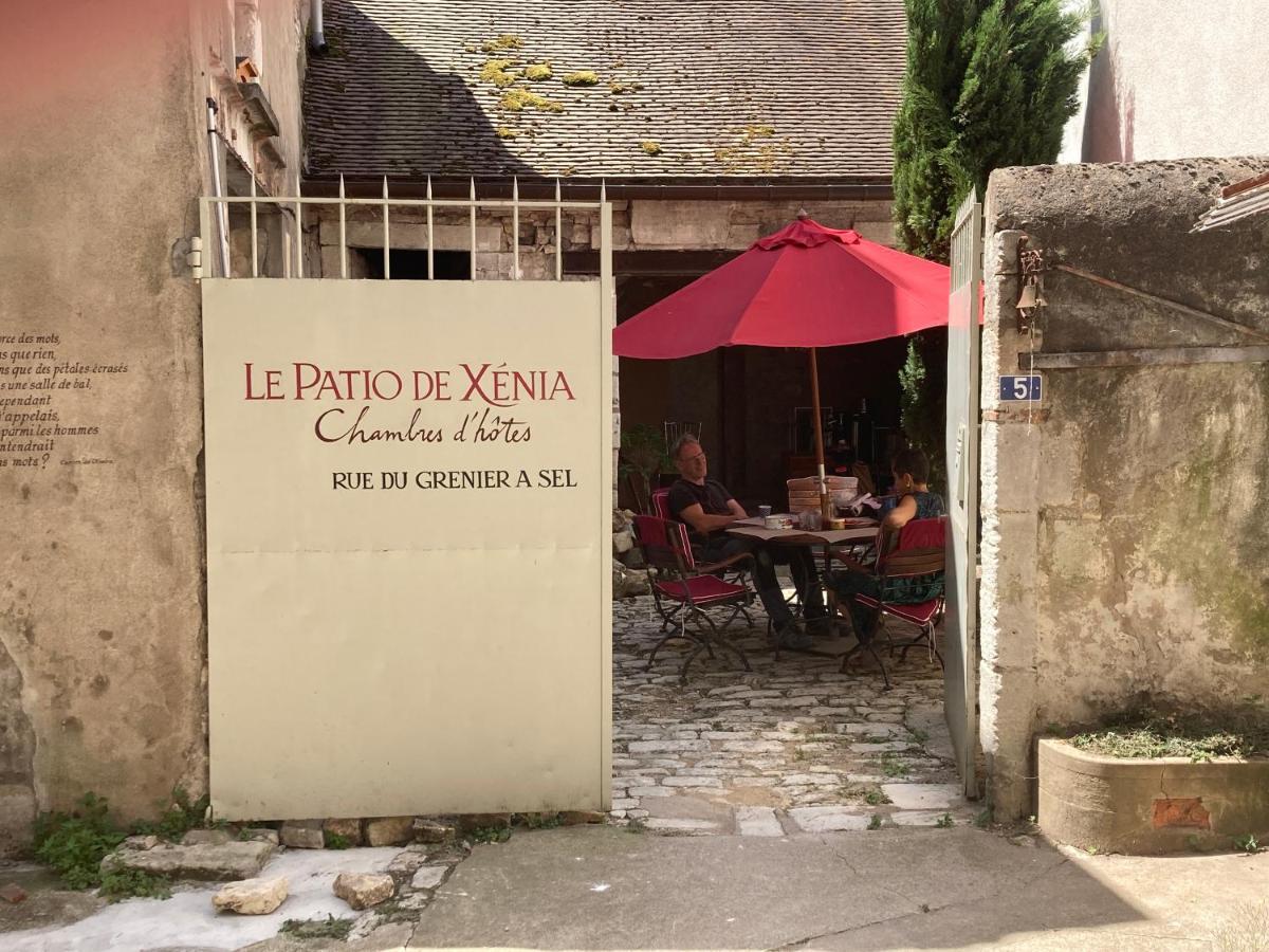 Bed and Breakfast Le Patio De Xenia La Charité-sur-Loire Exterior foto