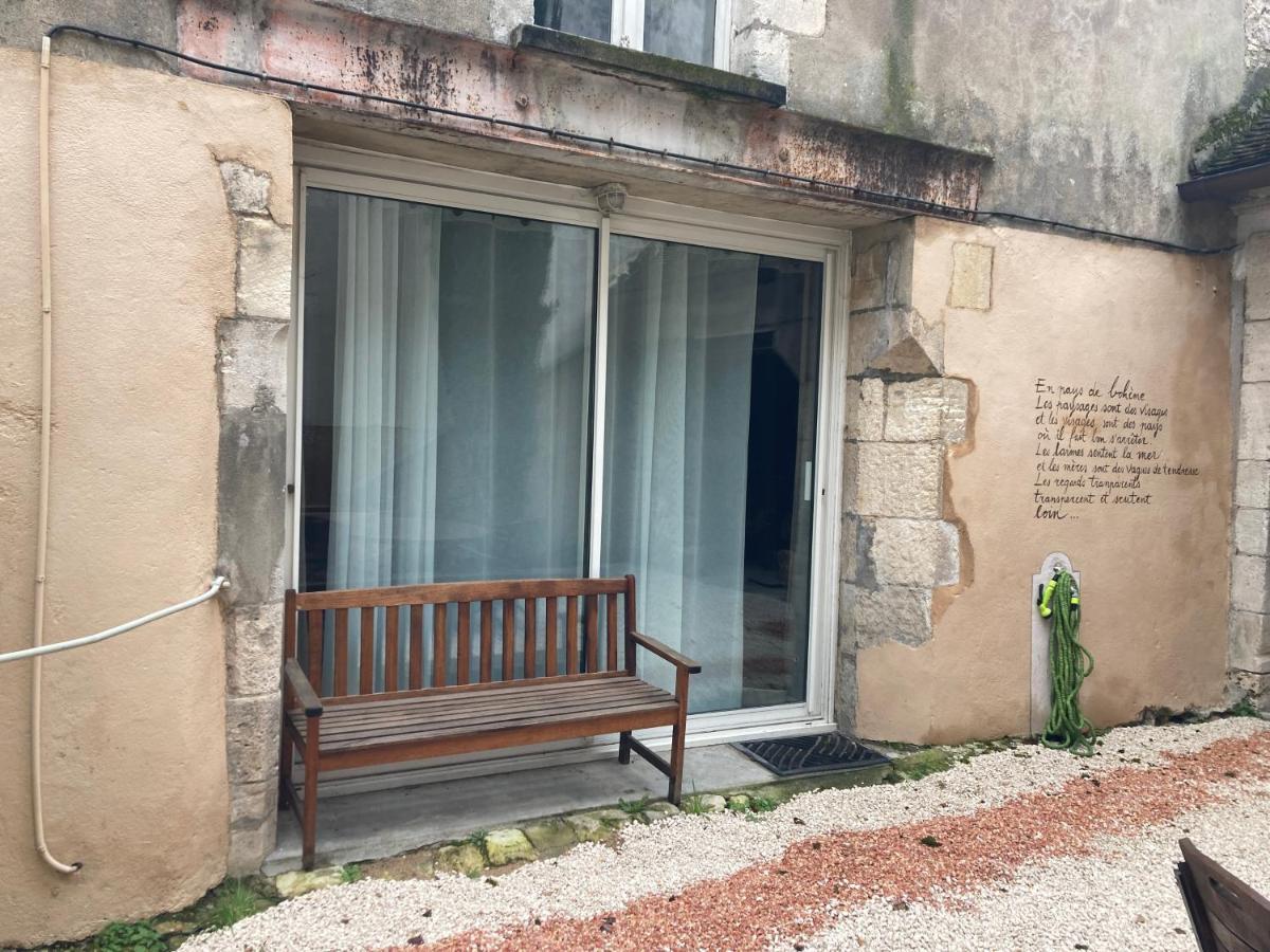 Bed and Breakfast Le Patio De Xenia La Charité-sur-Loire Exterior foto